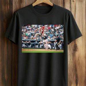 JT Realmuto With a Remarkable Play Shirt