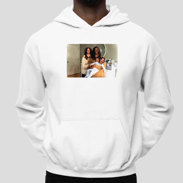 Katie Lou Samuelson wears Nneka Ogwumike Skylar Diggins and Fake ID Shirt