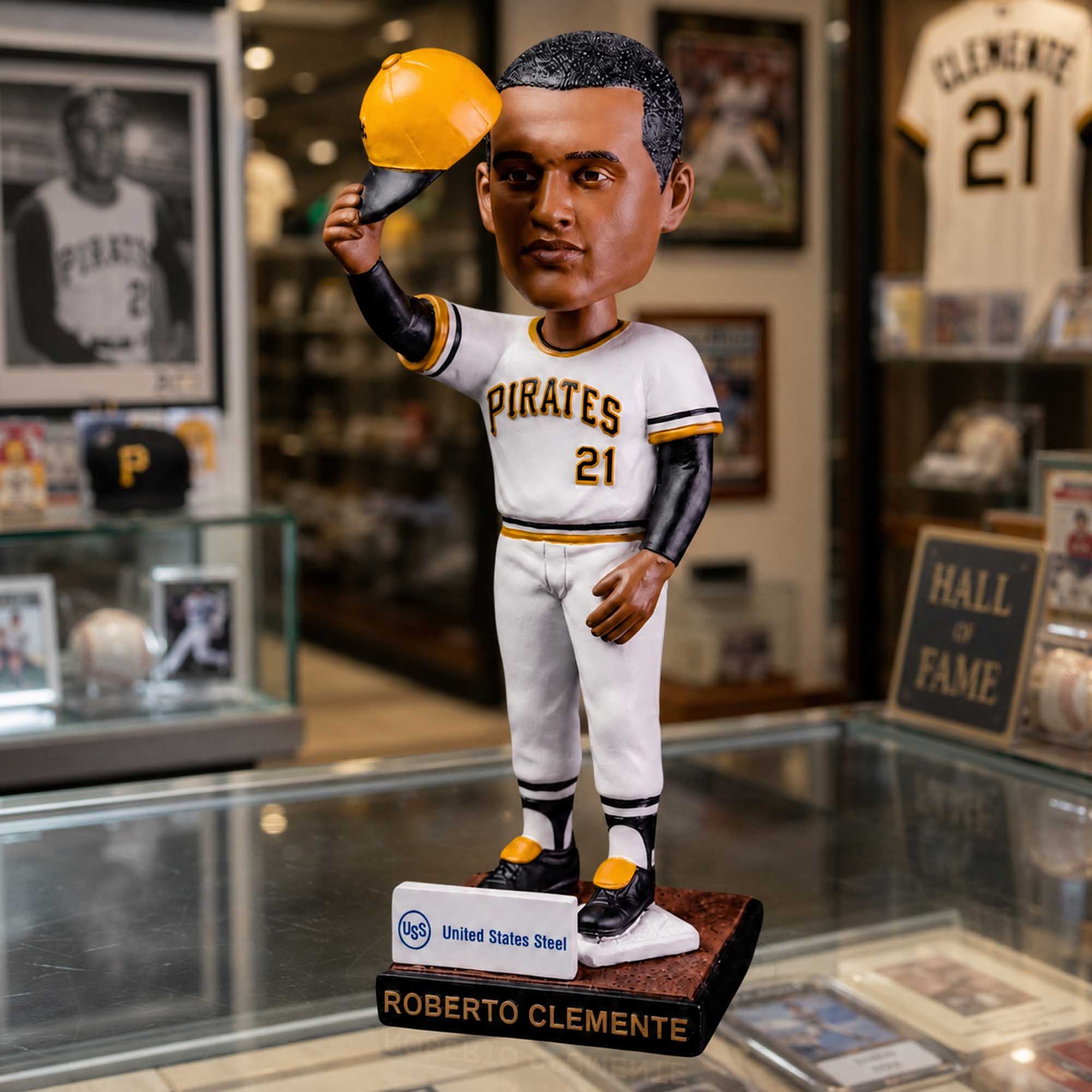 Pirates Roberto Clemente Bobblehead 2026 Giveaway (1) Pirates Roberto Clemente Bobblehead 2026 Giveaway (1)