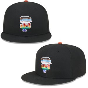2026 Giants Pride Snapback Hat 1